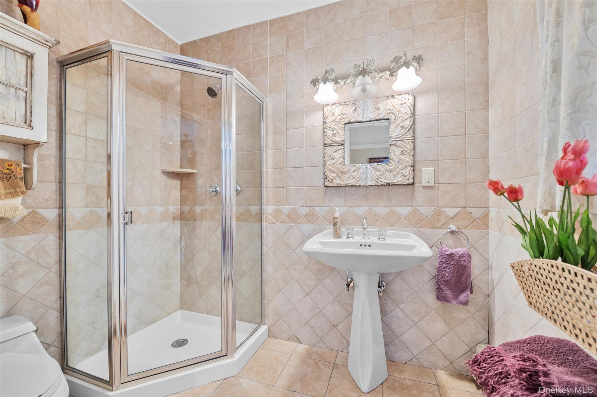 #13 photo, 36 Somerset Drive, Great Neck , NY 11020