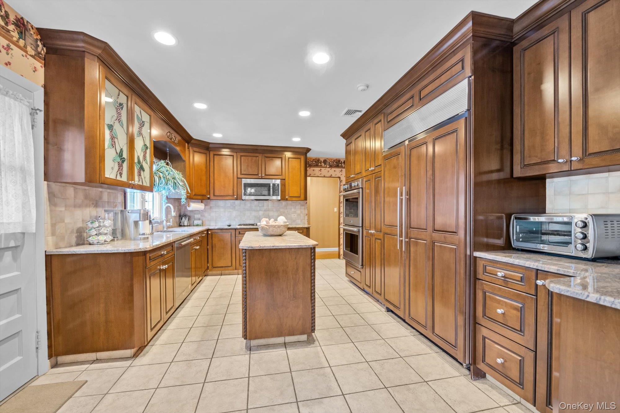 #15 photo, 36 Somerset Drive, Great Neck , NY 11020