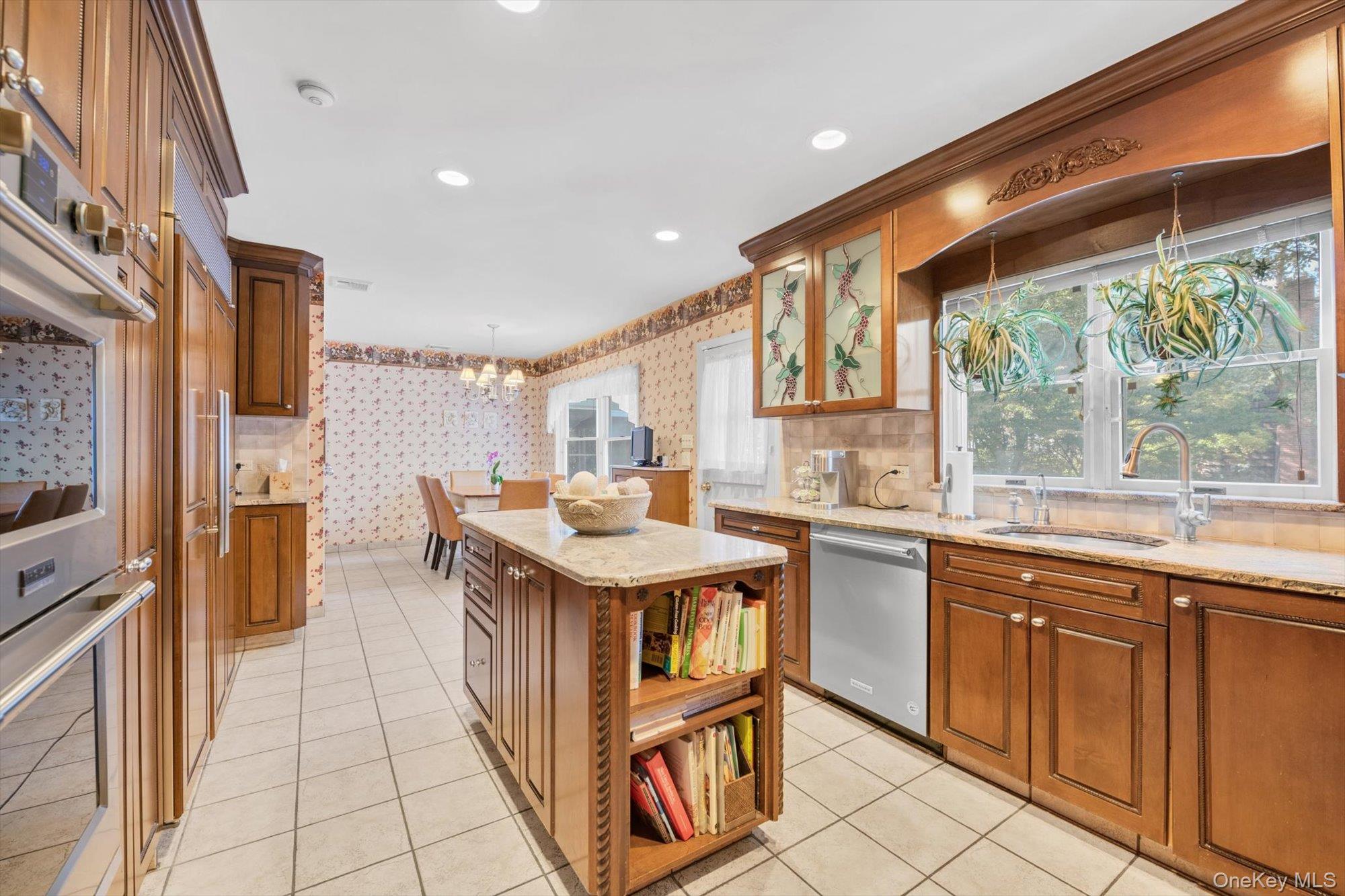 #16 photo, 36 Somerset Drive, Great Neck , NY 11020