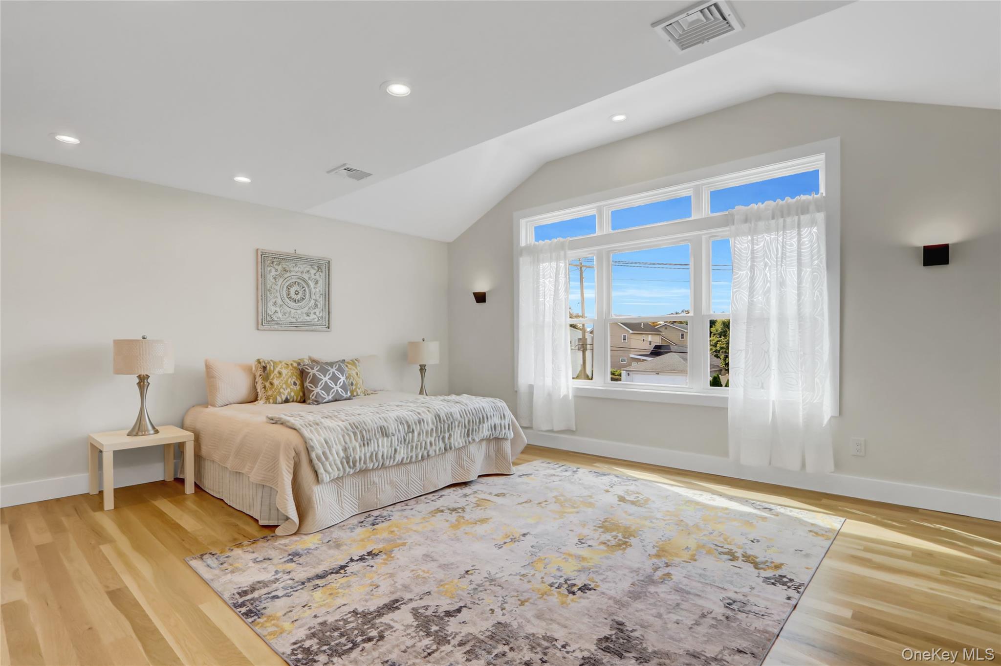 #16 photo, 201 Argyle Place, ナッソー郡 Bellmore , NY 11710