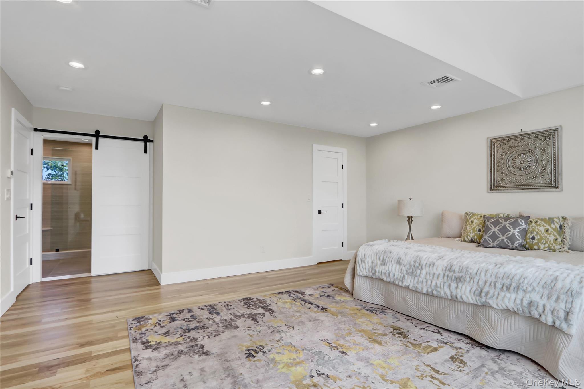 #17 photo, 201 Argyle Place, ナッソー郡 Bellmore , NY 11710