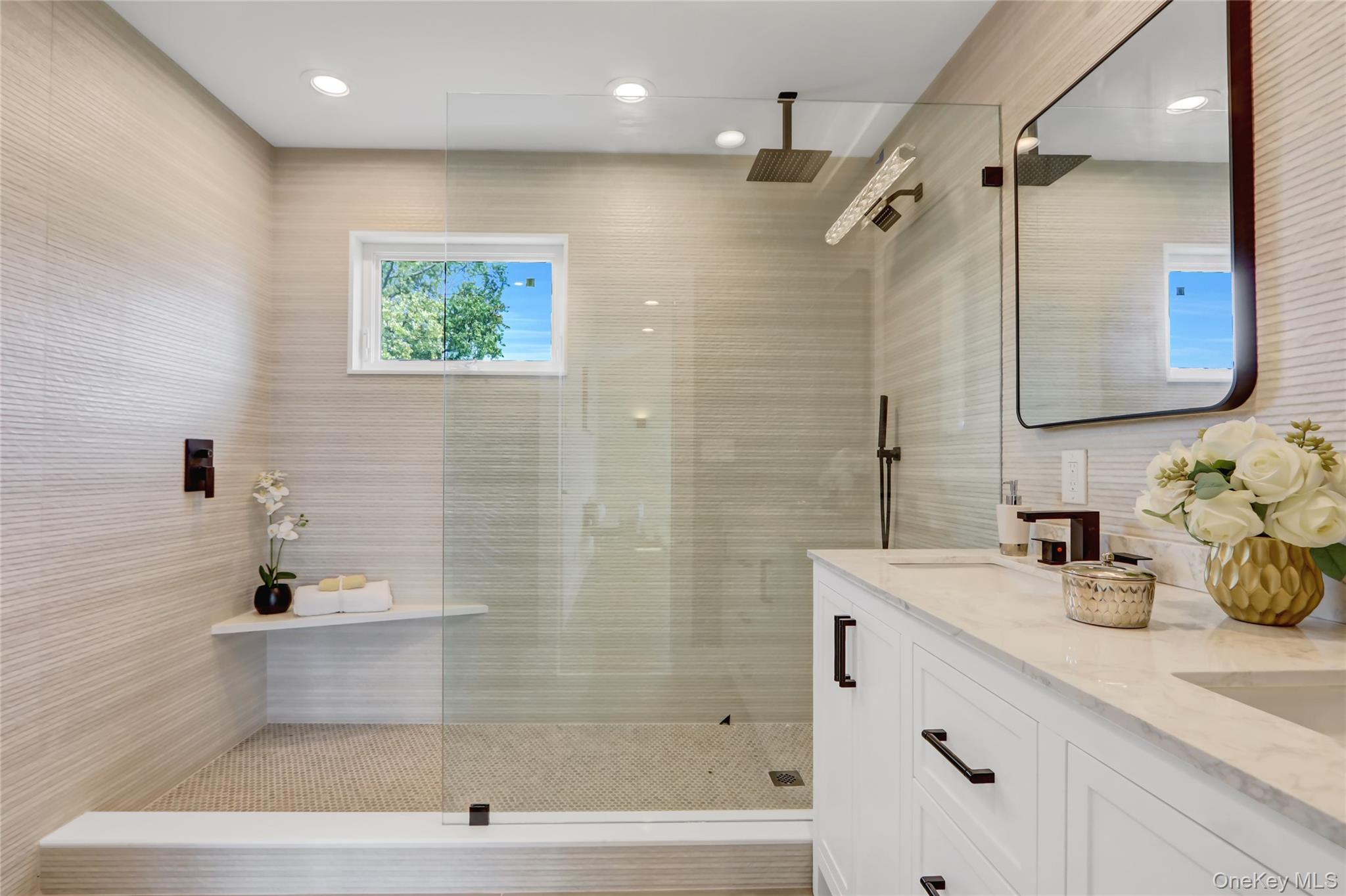 #19 photo, 201 Argyle Place, ナッソー郡 Bellmore , NY 11710