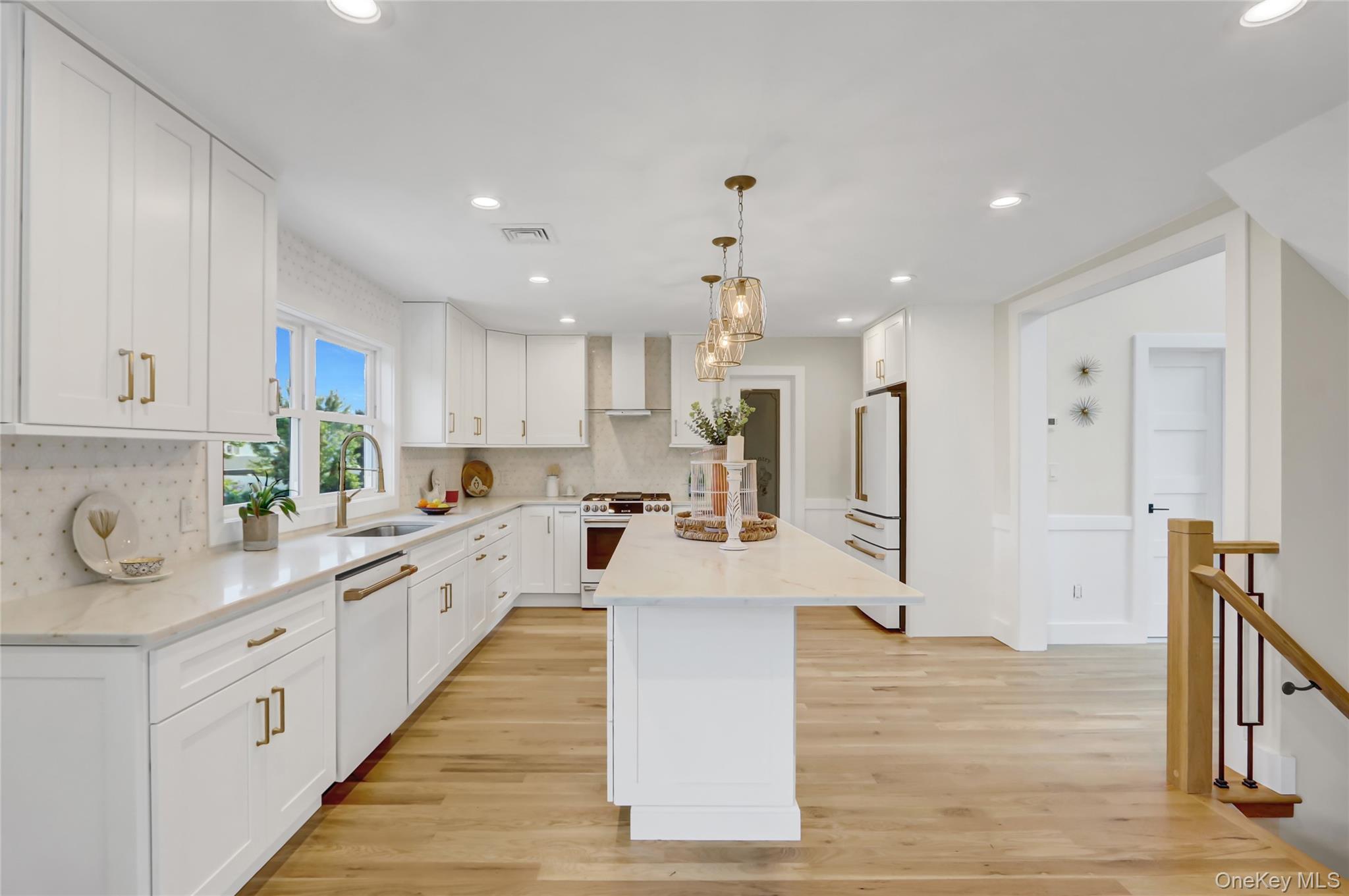 #7 photo, 201 Argyle Place, ナッソー郡 Bellmore , NY 11710