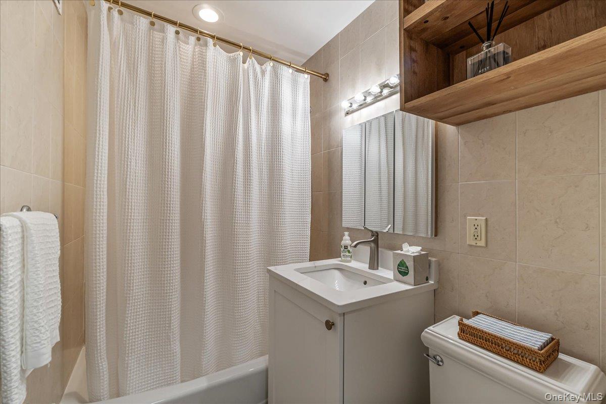 #20 photo, 210-08 41st Avenue Avenue, Bayside , NY 11361