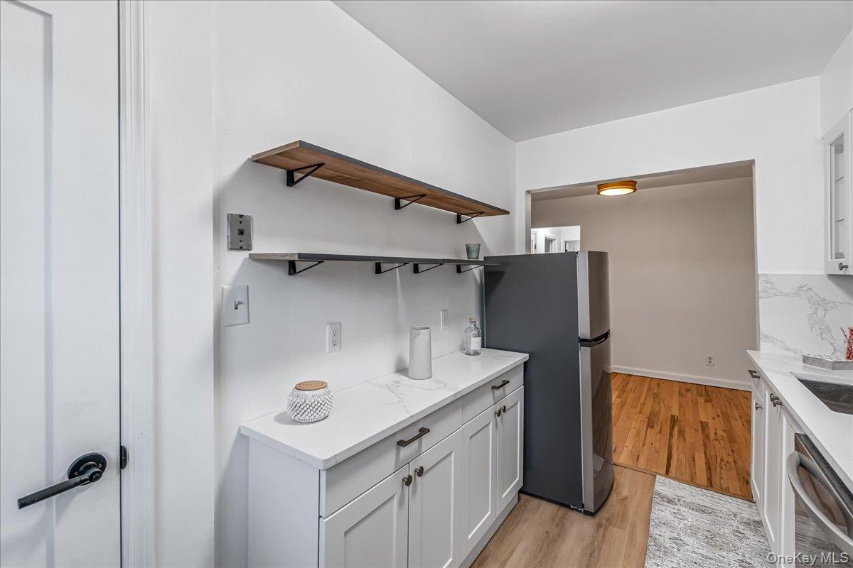 #6 photo, 210-08 41st Avenue Avenue, Bayside , NY 11361