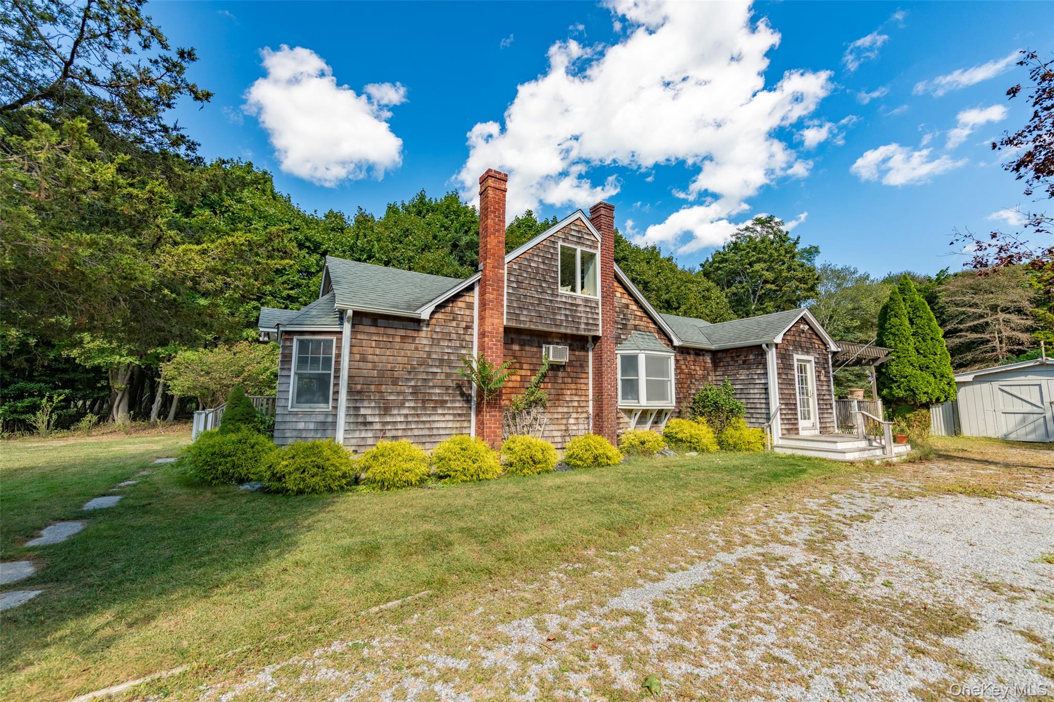 #3 photo, 41 Belleview Avenue, サフォーク郡 Center Moriches , NY 11934