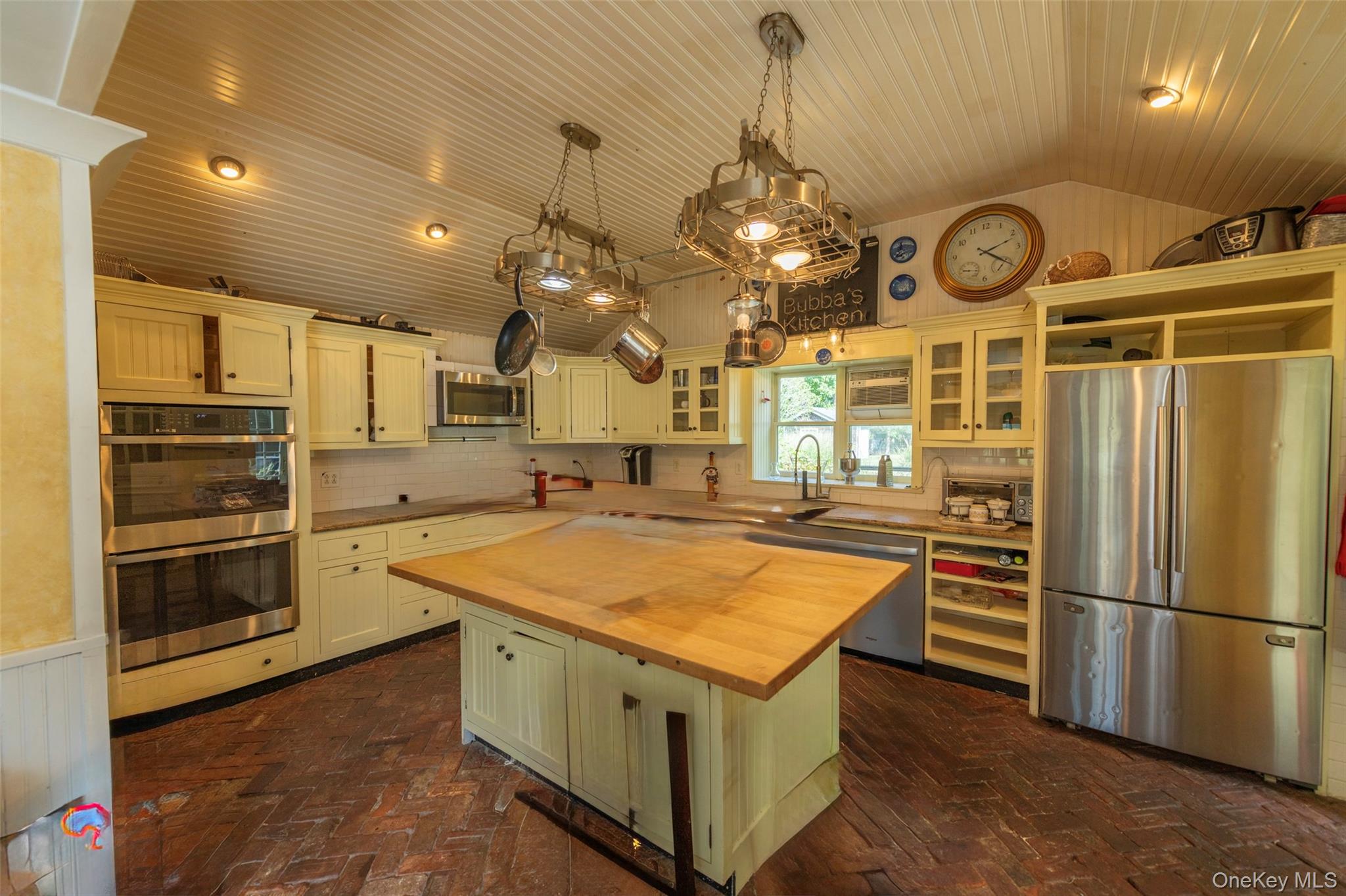 #5 photo, 41 Belleview Avenue, サフォーク郡 Center Moriches , NY 11934