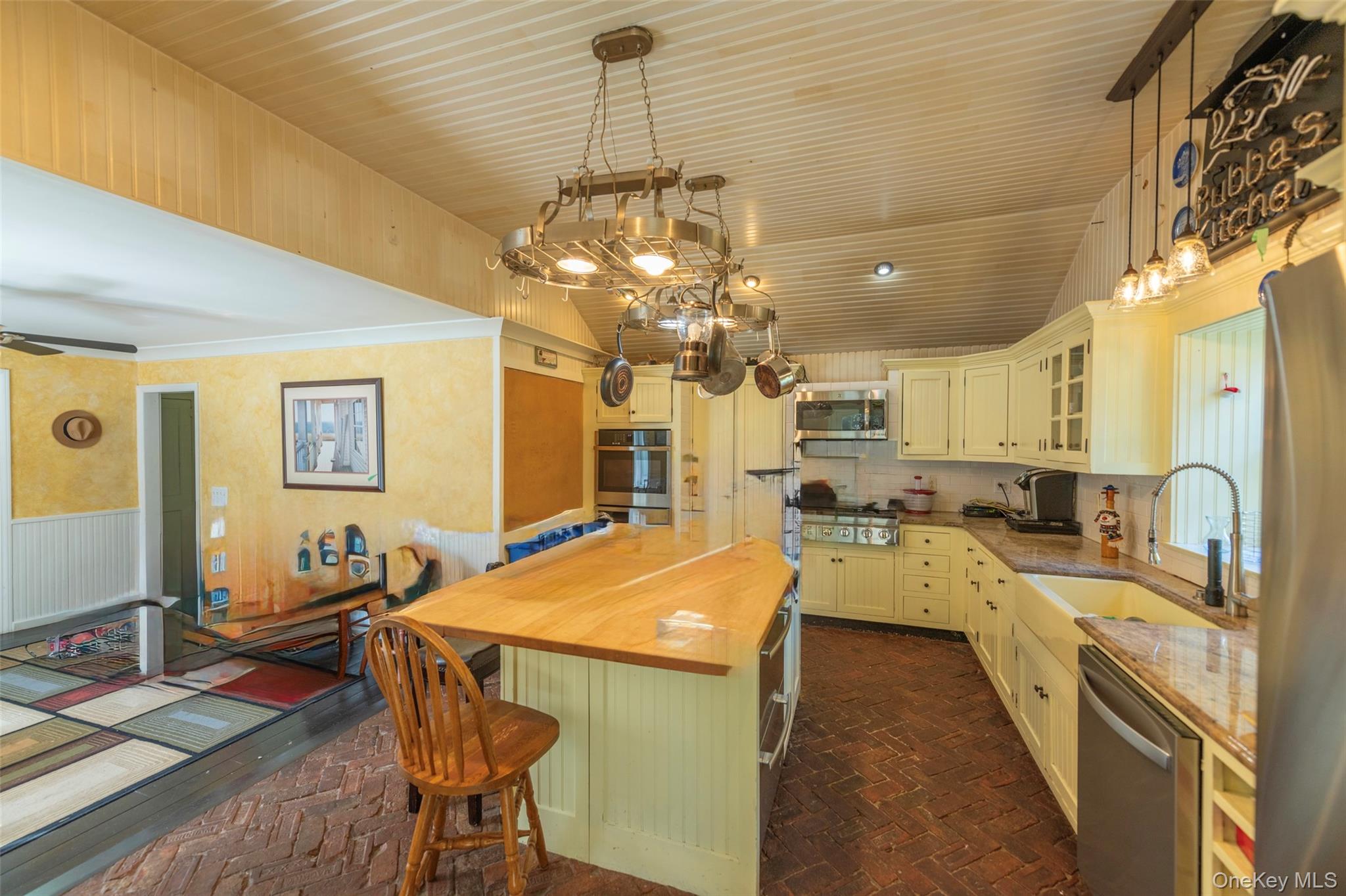 #6 photo, 41 Belleview Avenue, サフォーク郡 Center Moriches , NY 11934