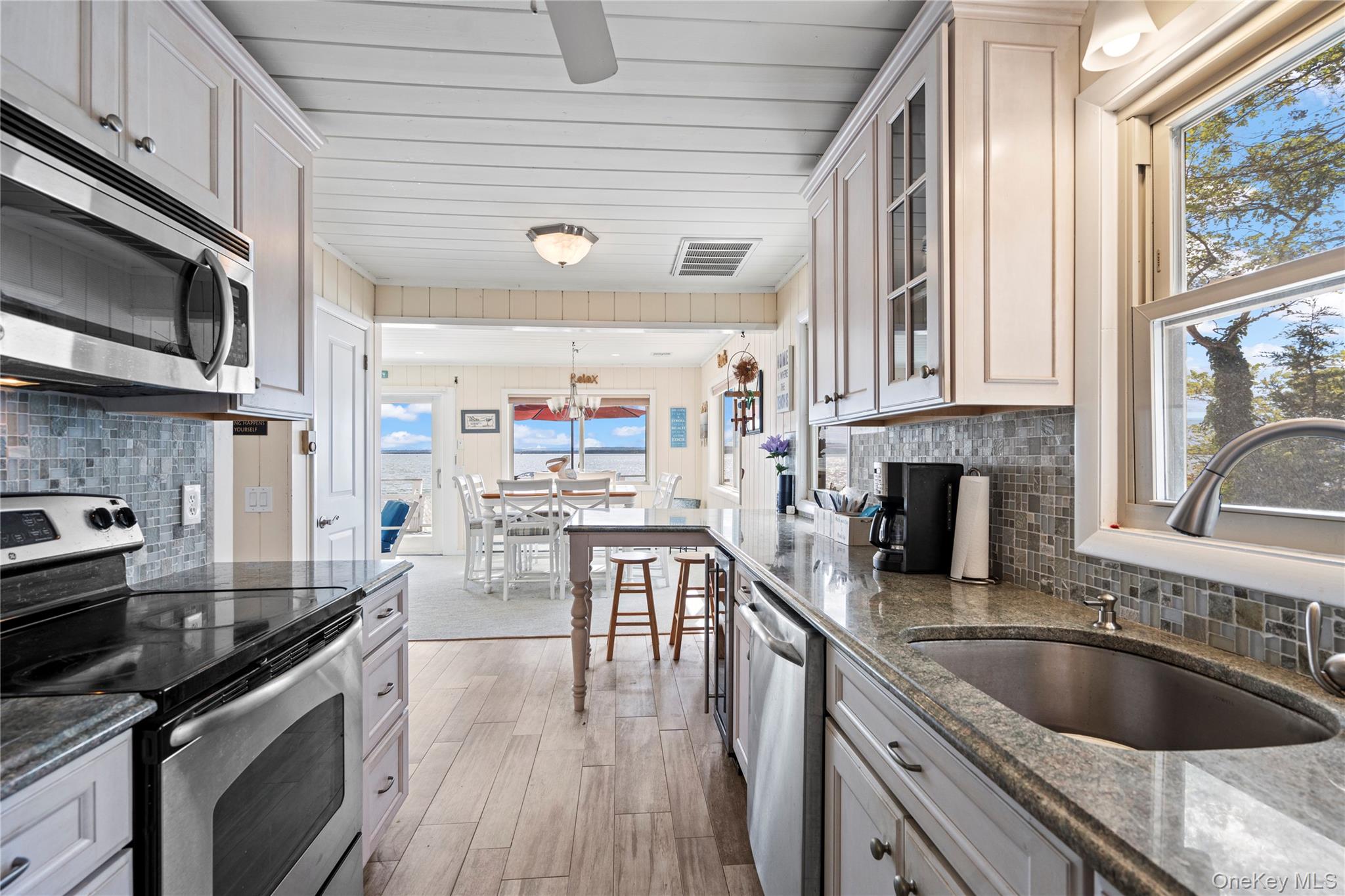 #12 photo, 23 Scallop Lane, サフォーク郡 South Jamesport , NY 11970