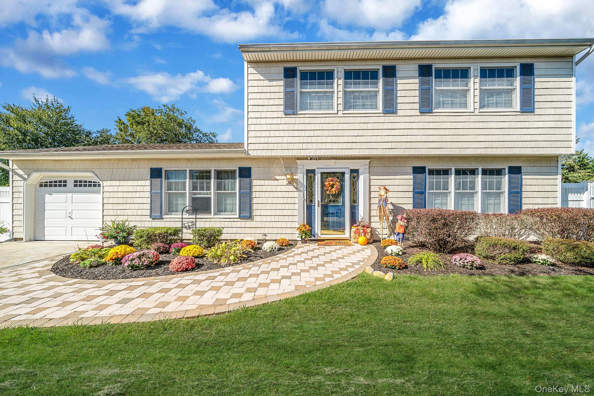 #1 photo, 10 Munson Street, サフォーク郡 Medford , NY 11763