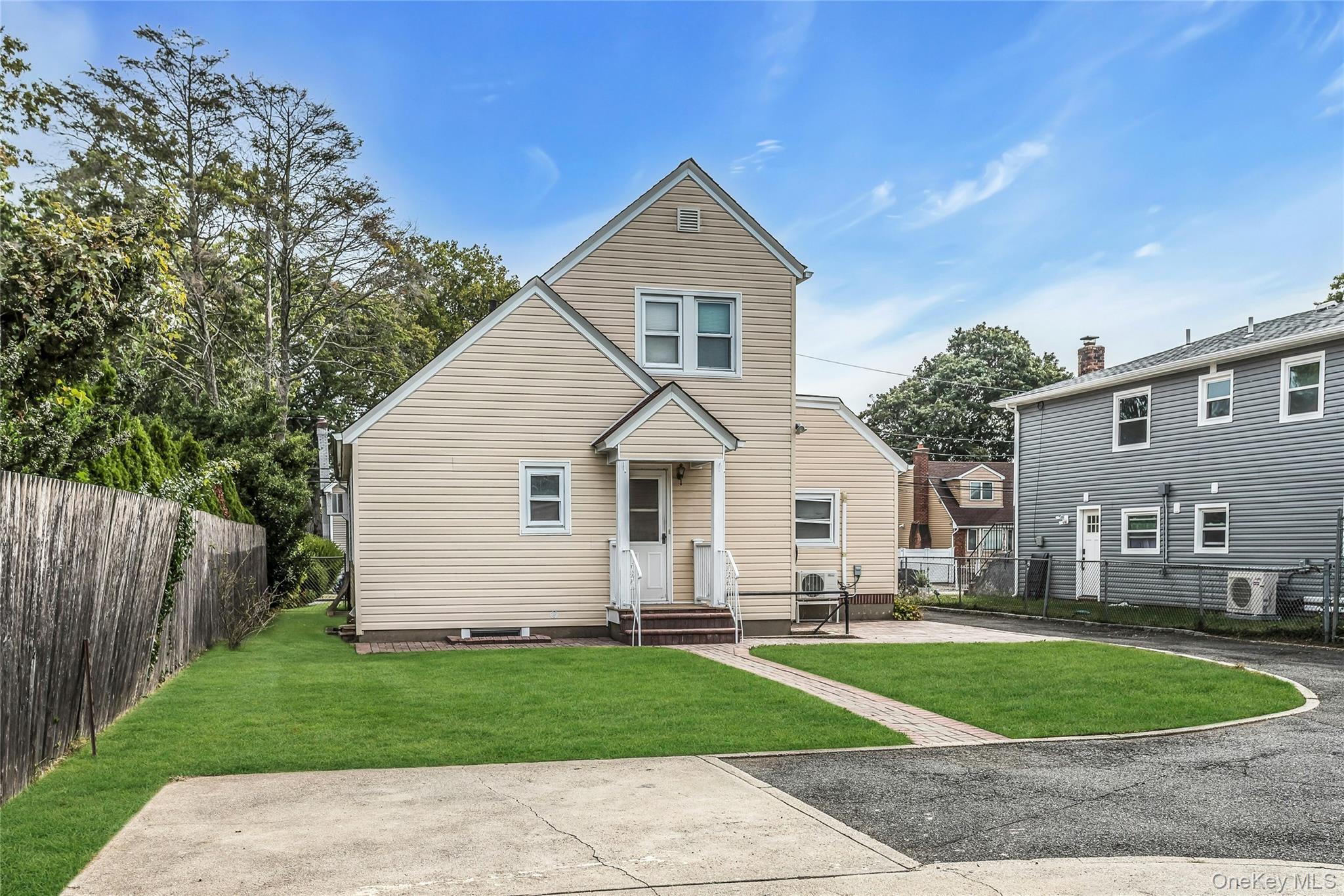 #14 photo, 830 Davis Avenue, ナッソー郡 Uniondale , NY 11553