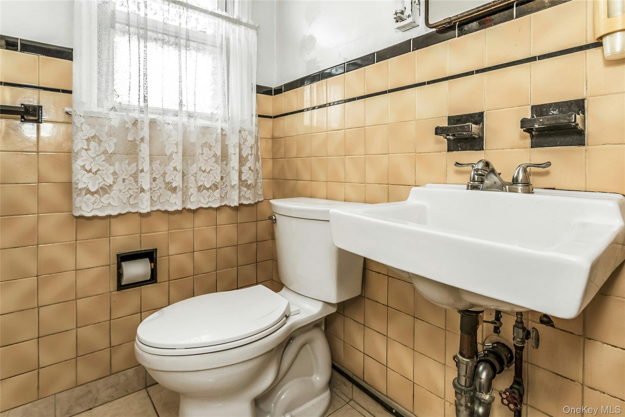 #8 photo, 830 Davis Avenue, ナッソー郡 Uniondale , NY 11553