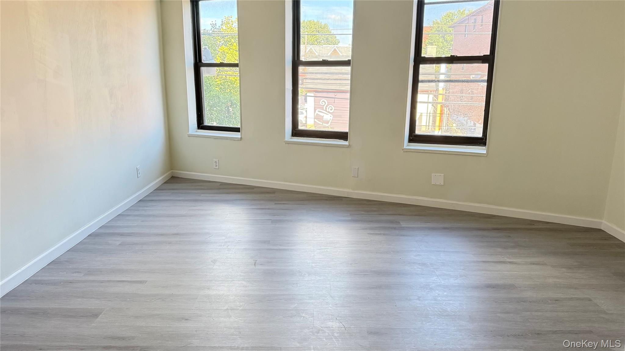 #4 photo, 9414 CORONA AVE CORONA AVE, クイーンズ区 Elmhurst , NY 11373