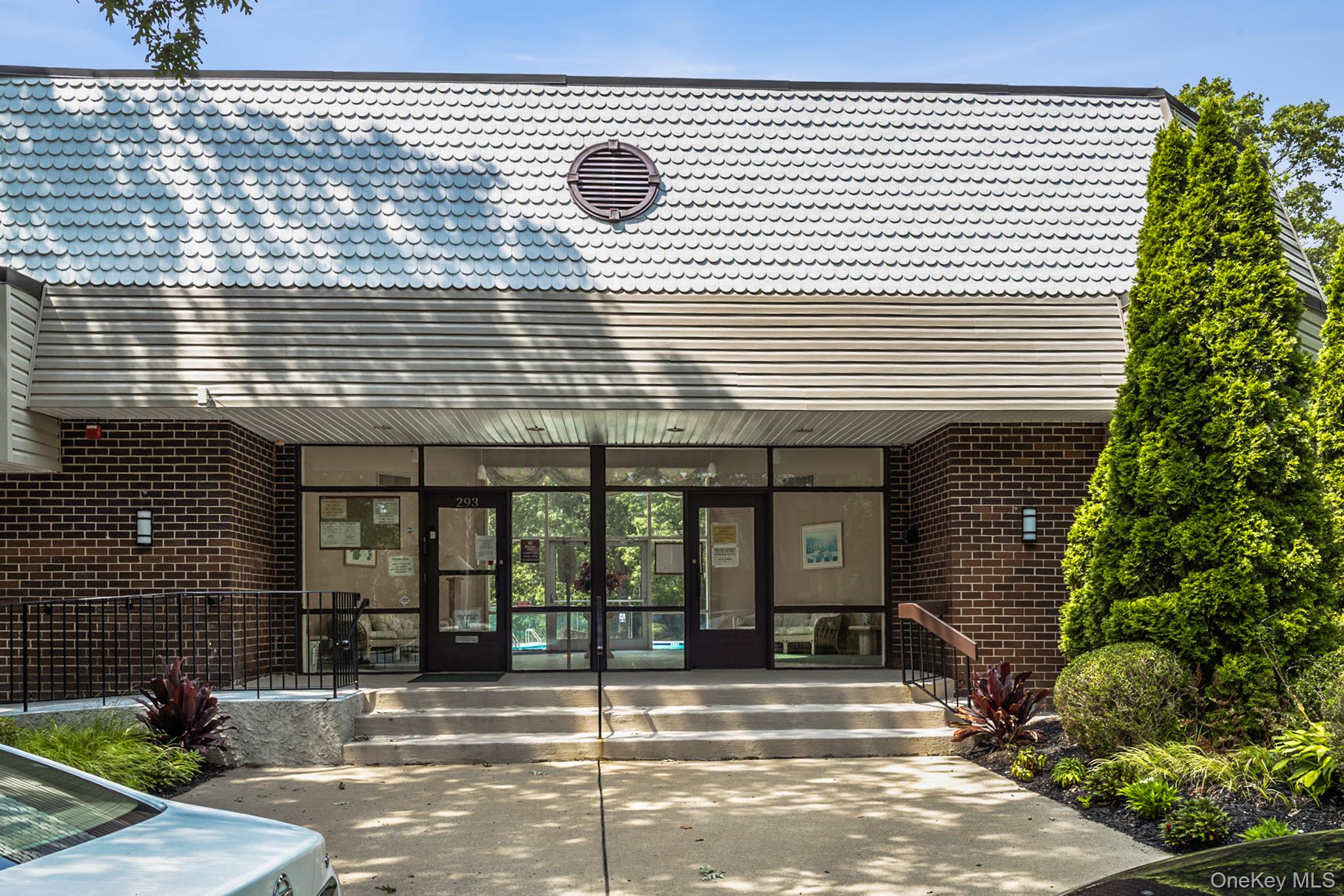 #17 photo, 100 Glen Hollow Drive, サフォーク郡 Port Jefferson Station , NY 11776