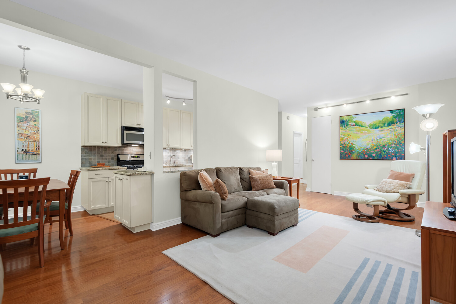 #7 photo, 345 E 73RD Street, Lenox Hill , NY 10021