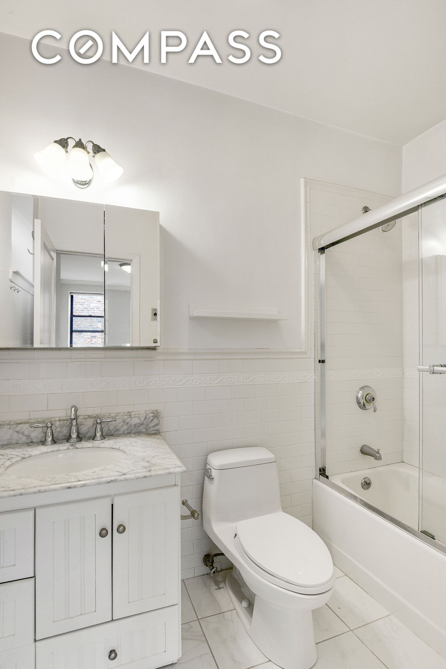 #9 photo, 120 2nd Avenue, East Village , NY 10003