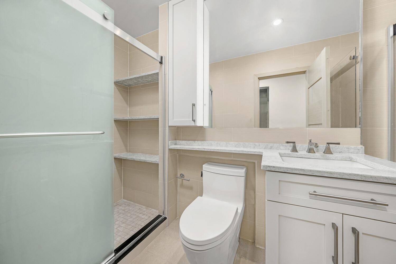 #13 photo, 304 5TH Avenue, Midtown , NY 10001