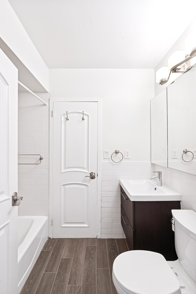 #8 photo, 343 E 74TH Street, Lenox Hill , NY 10021