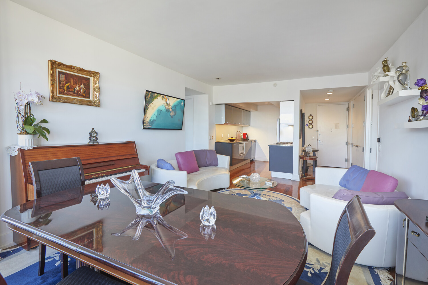 #1 photo, 350 W 42ND Street, マンハッタン Hells Kitchen , NY 10036