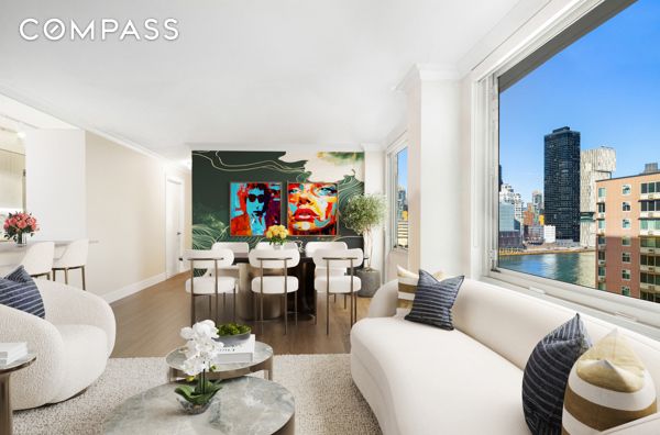 #3 photo, 555 Main Street, マンハッタン Roosevelt Island , NY 10044