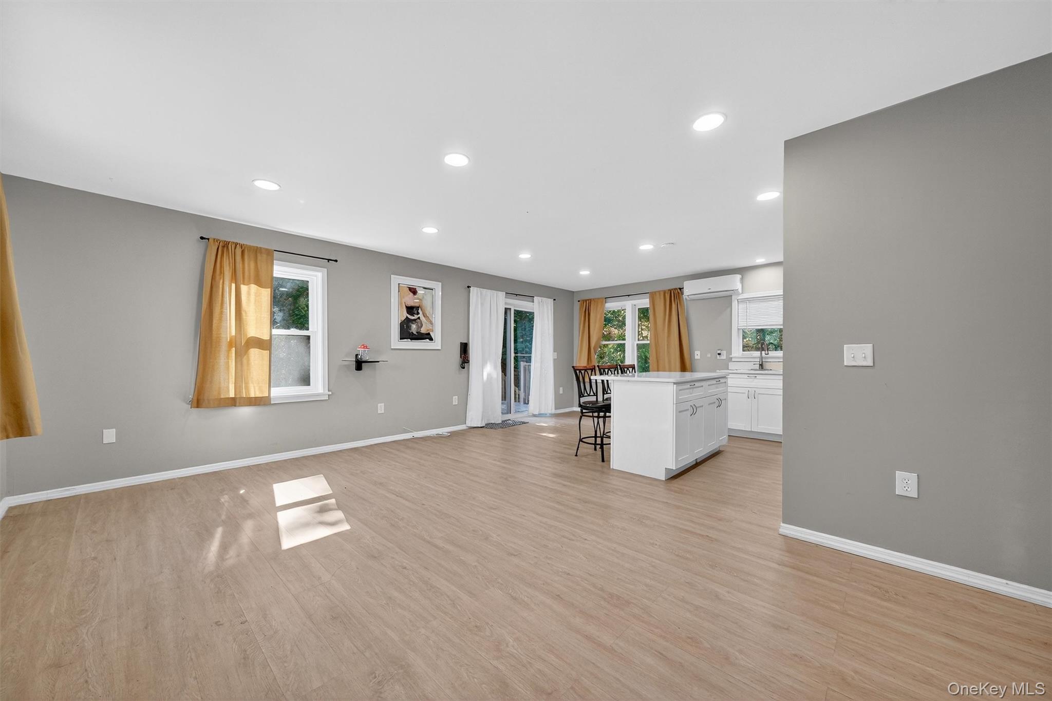 #9 photo, 12 3rd Street, Milton , NY 12547