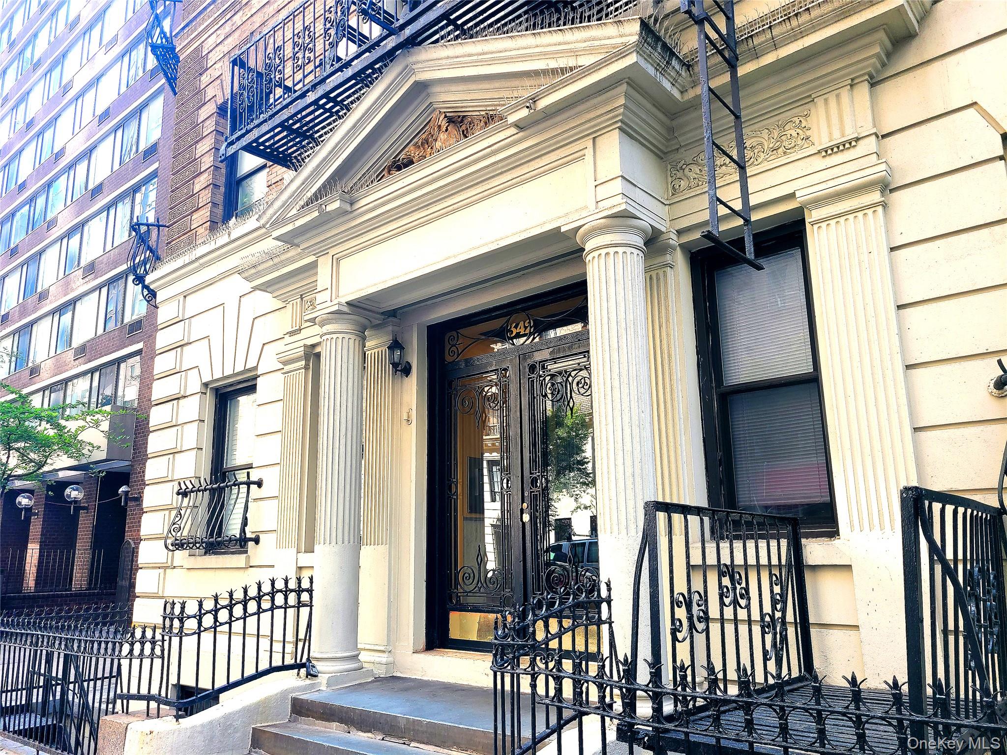 #1 photo, 342 W 56th Street, マンハッタン New York (Manhattan) , NY 10019