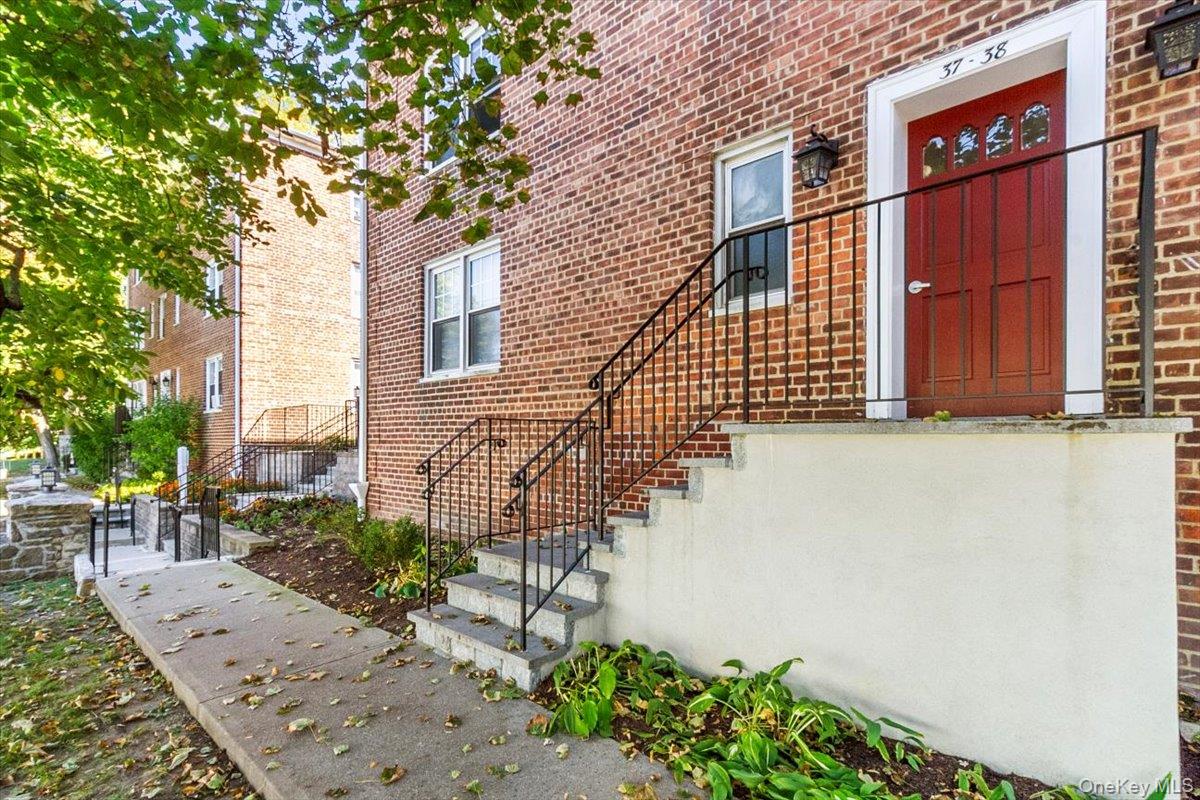 #19 photo, 14 Soundview Avenue, White Plains , NY 10606