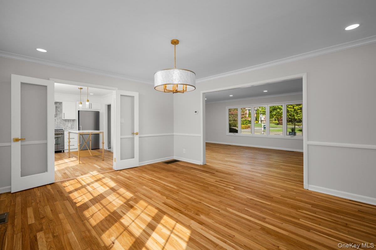 #10 photo, 15 Hillside Road, Bronxville , NY 10708