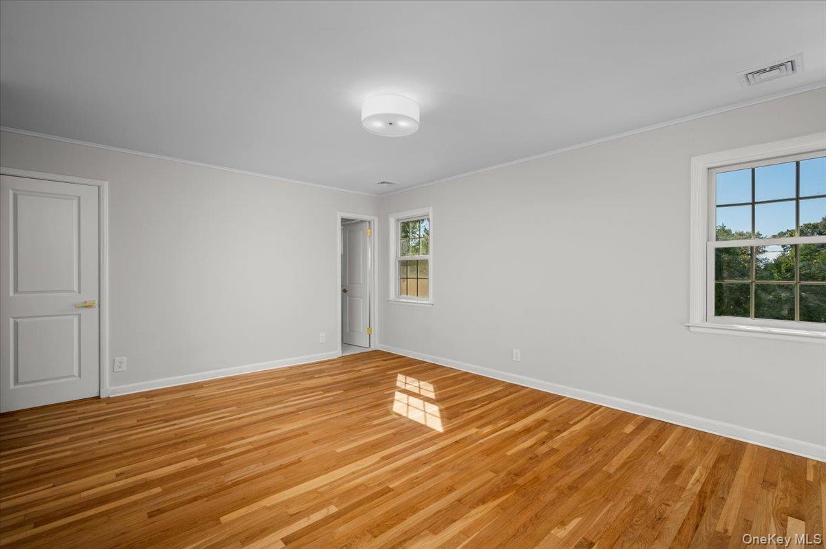 #13 photo, 15 Hillside Road, Bronxville , NY 10708