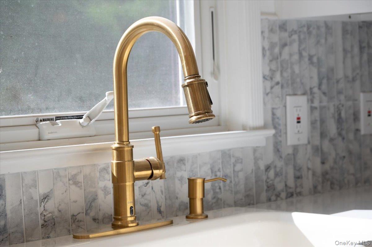 #6 photo, 15 Hillside Road, Bronxville , NY 10708