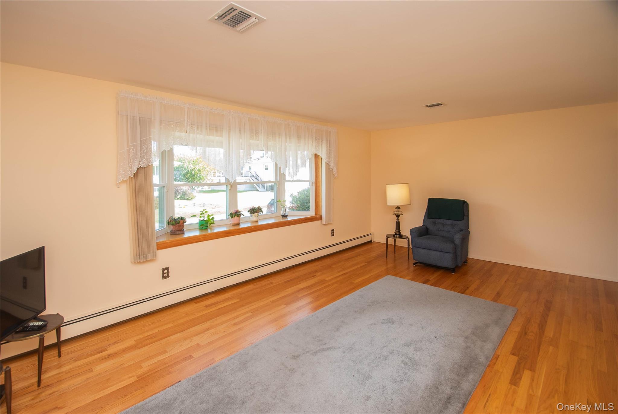 #2 photo, 44 Lamb Avenue, Saugerties , NY 12477