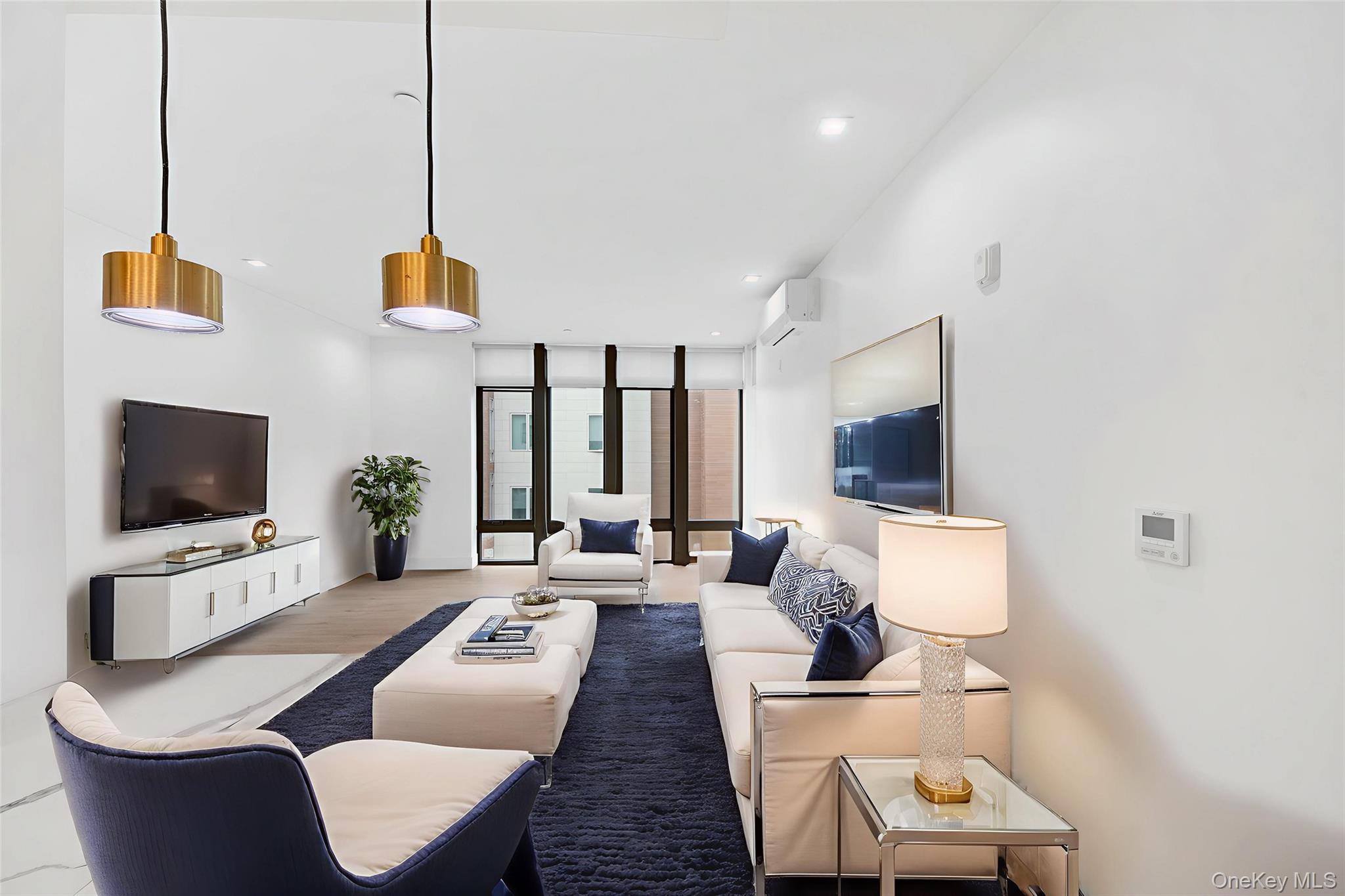 #17 photo, 525 NORTH MACQUESTEN PARKWAY, Fleetwood , NY 10552