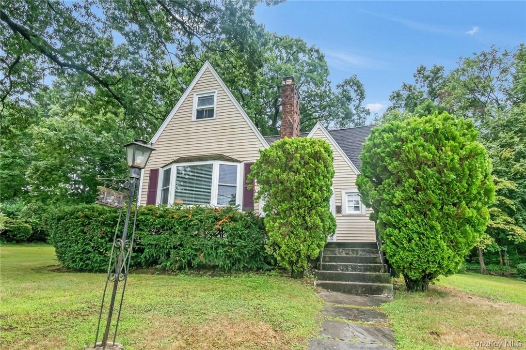 #1 photo, 171 South Road, White Plains , NY 10603