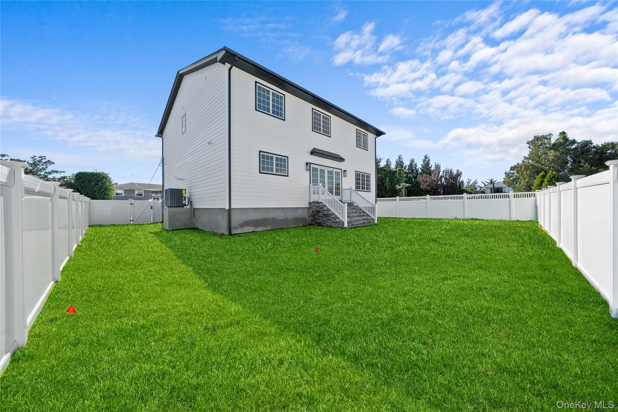 #20 photo, 450 Morea Street, Oceanside , NY 11572