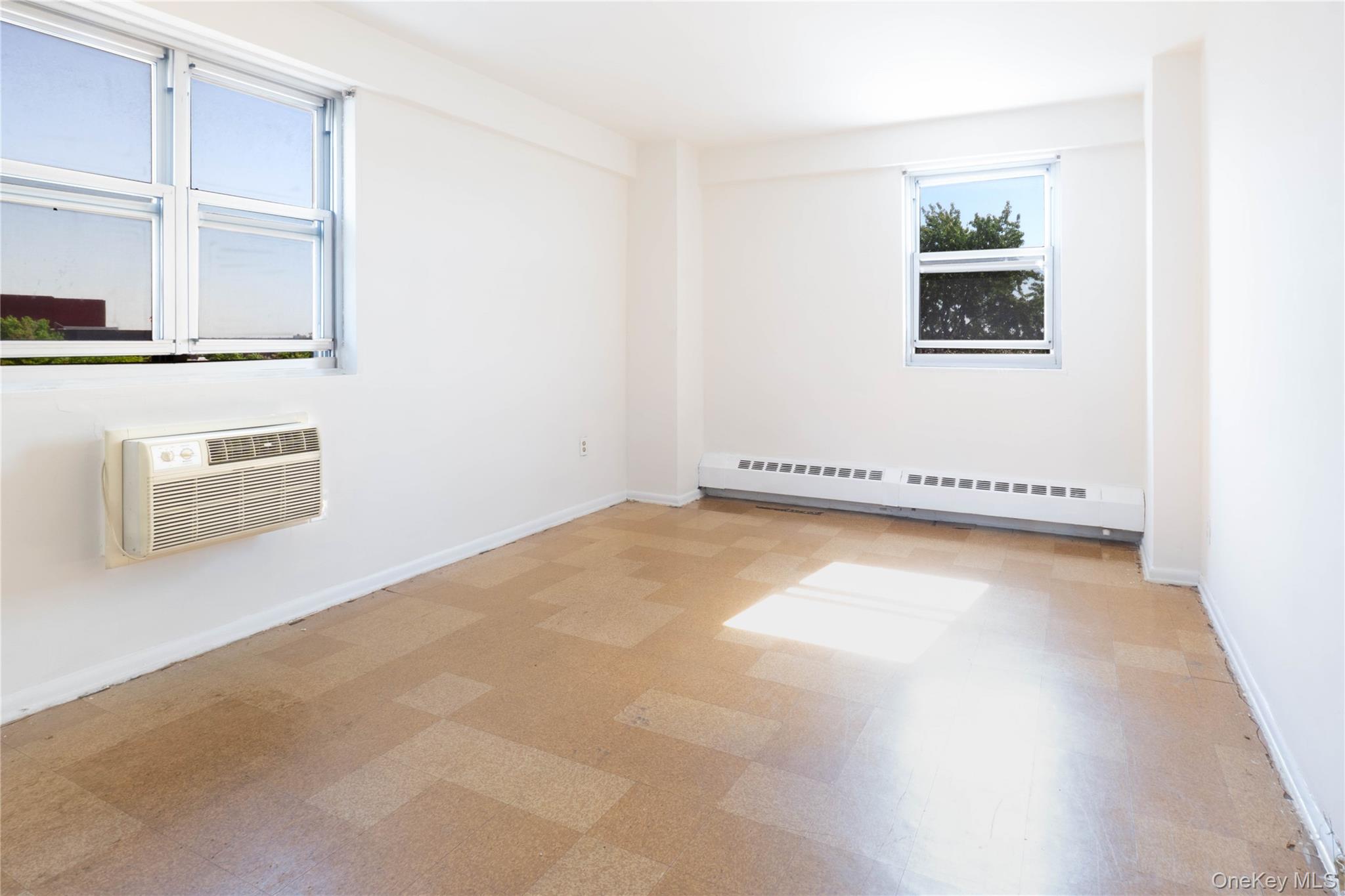 #5 photo, 52-30 39th Drive, クイーンズ区 Woodside , NY 11377