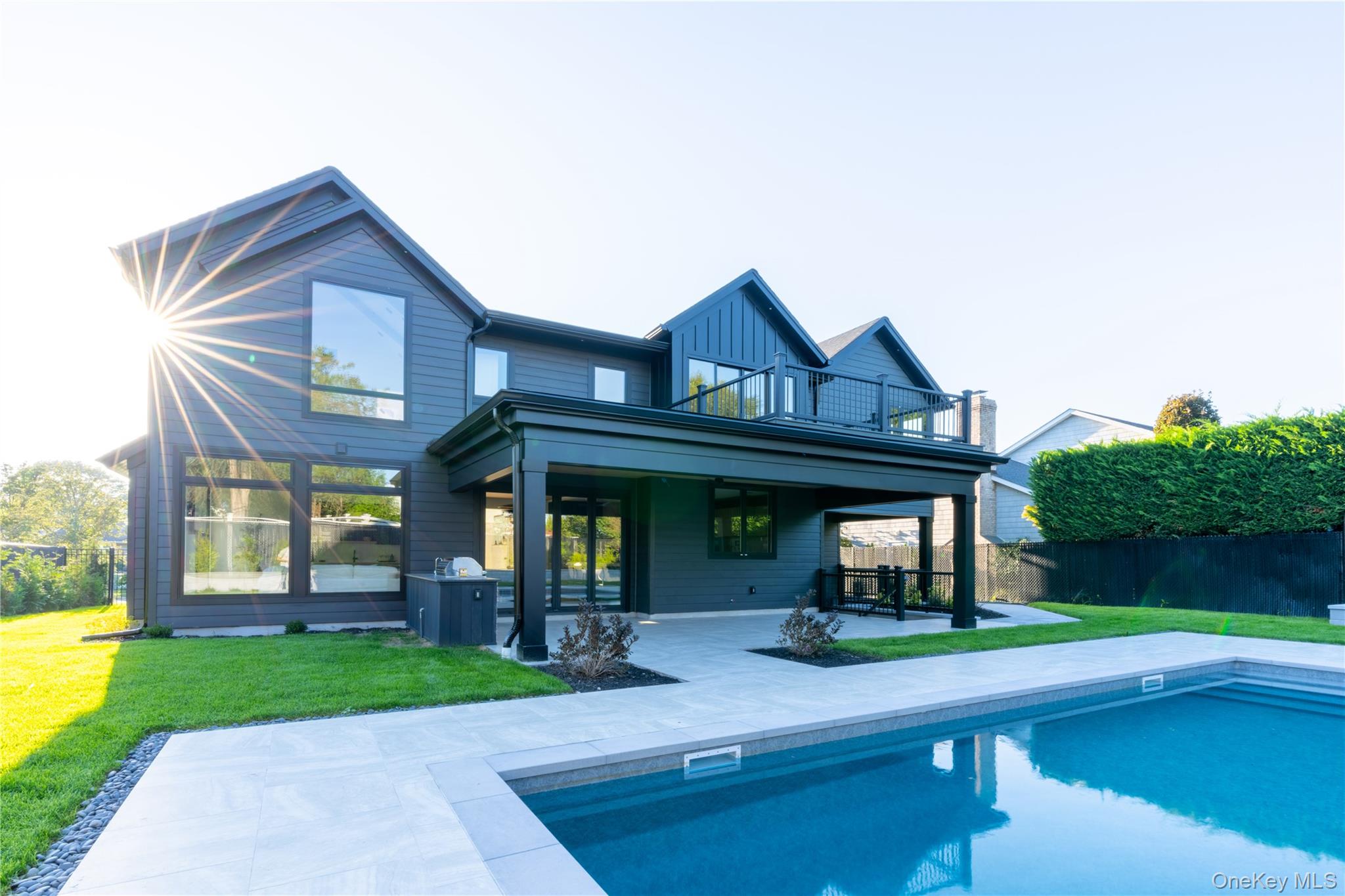 #5 photo, 487 Davie Street, Westbury , NY 11590