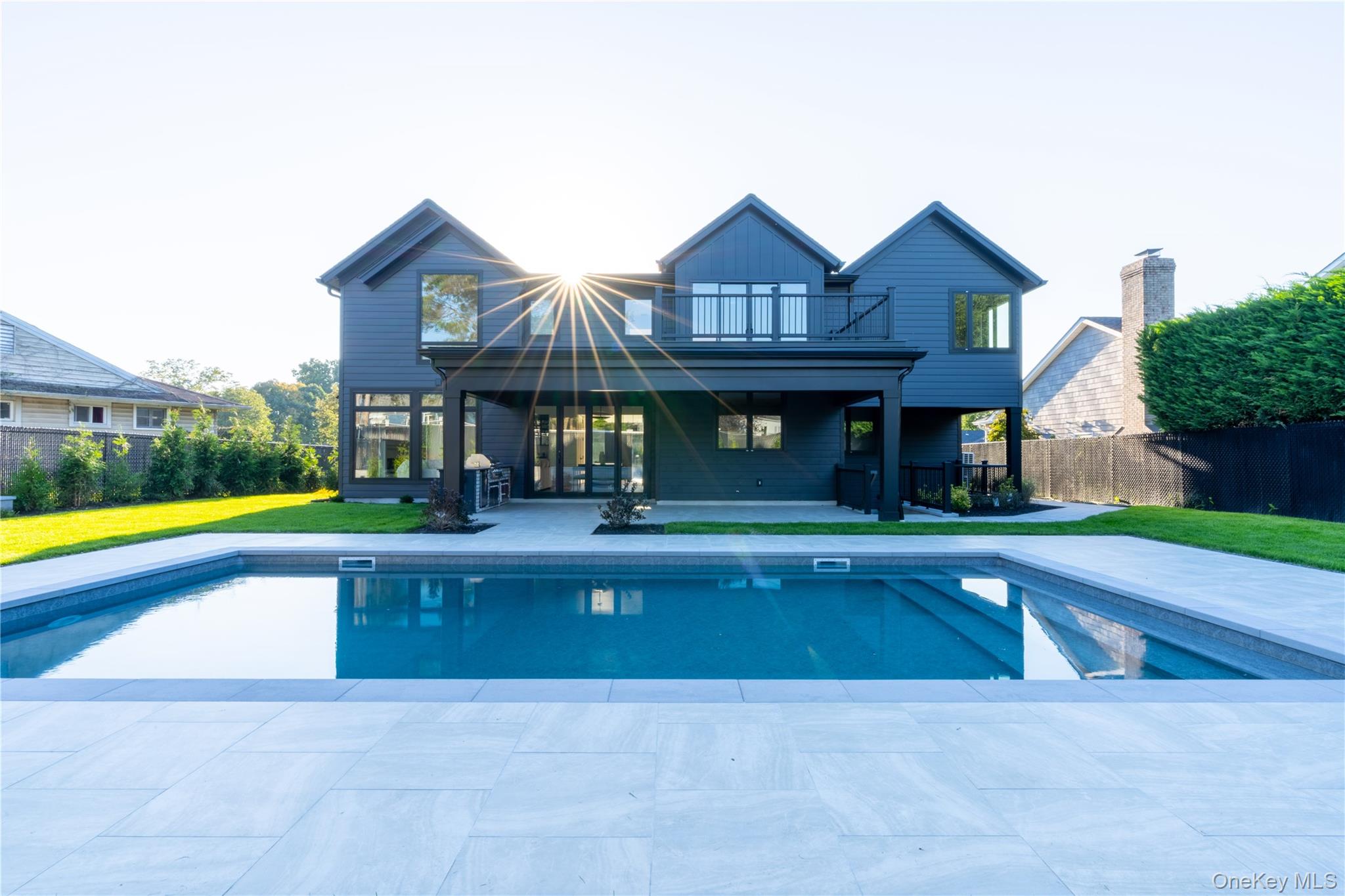 #6 photo, 487 Davie Street, Westbury , NY 11590