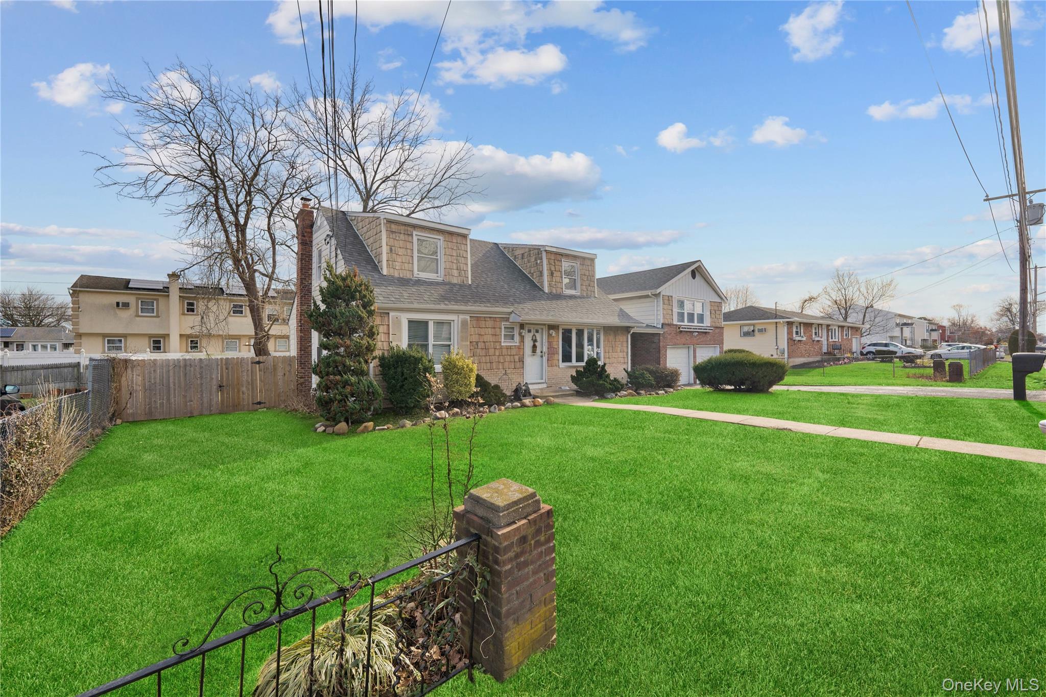 #3 photo, 145 Washington Avenue, Deer Park , NY 11729