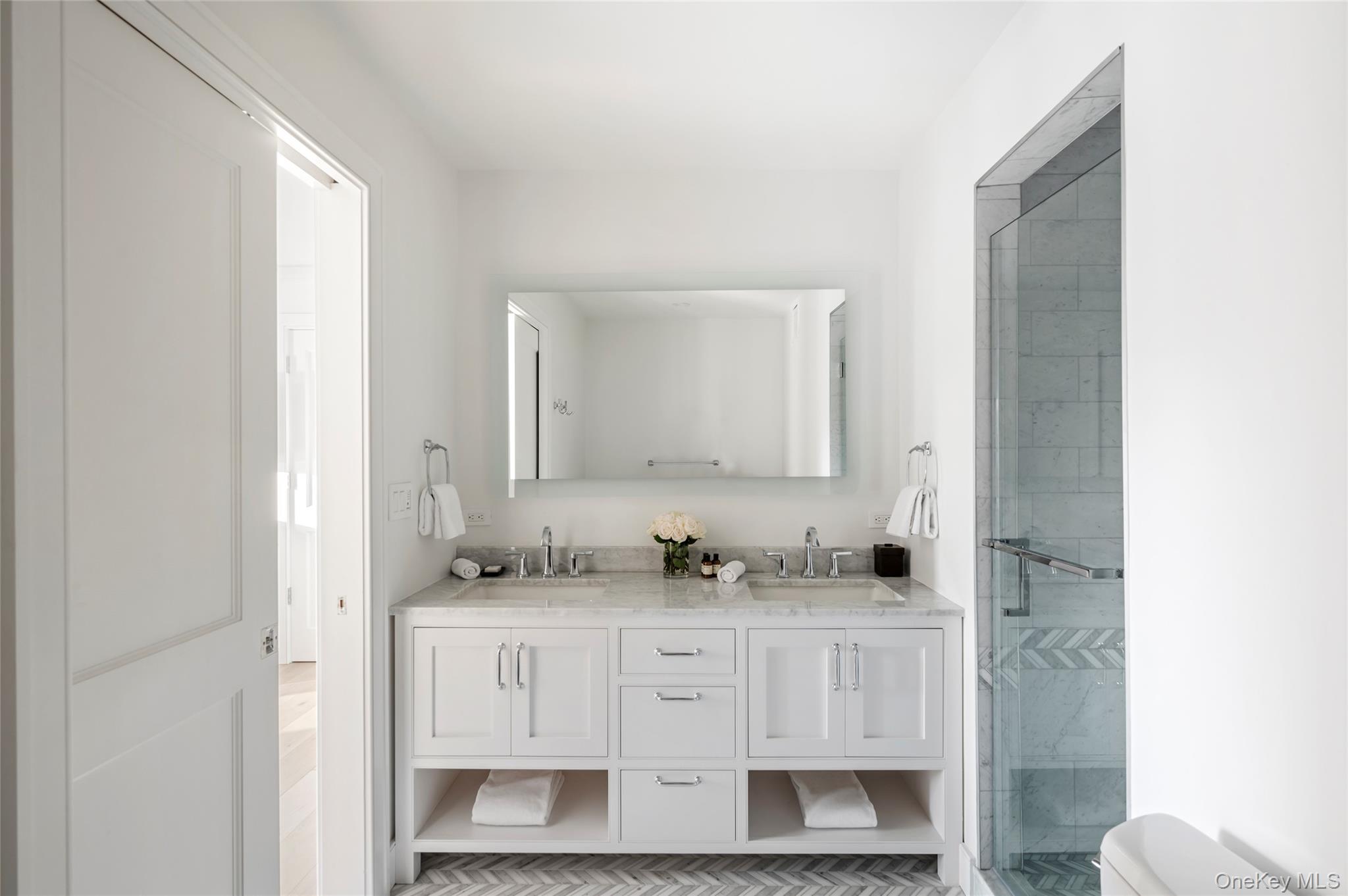 #11 photo, 3 Old Boathouse Lane, サフォーク郡 Hampton Bays , NY 11946