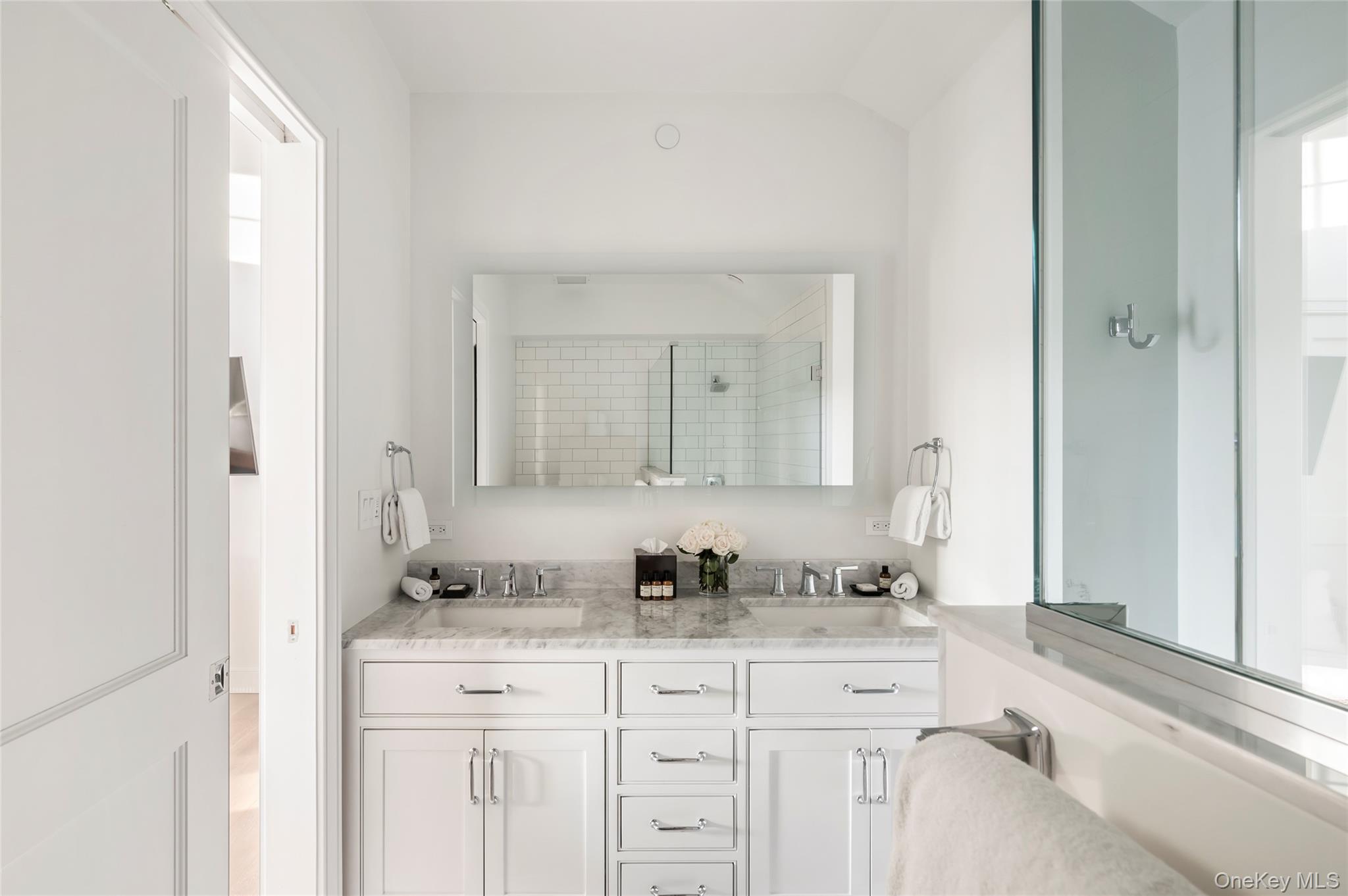 #18 photo, 3 Old Boathouse Lane, サフォーク郡 Hampton Bays , NY 11946