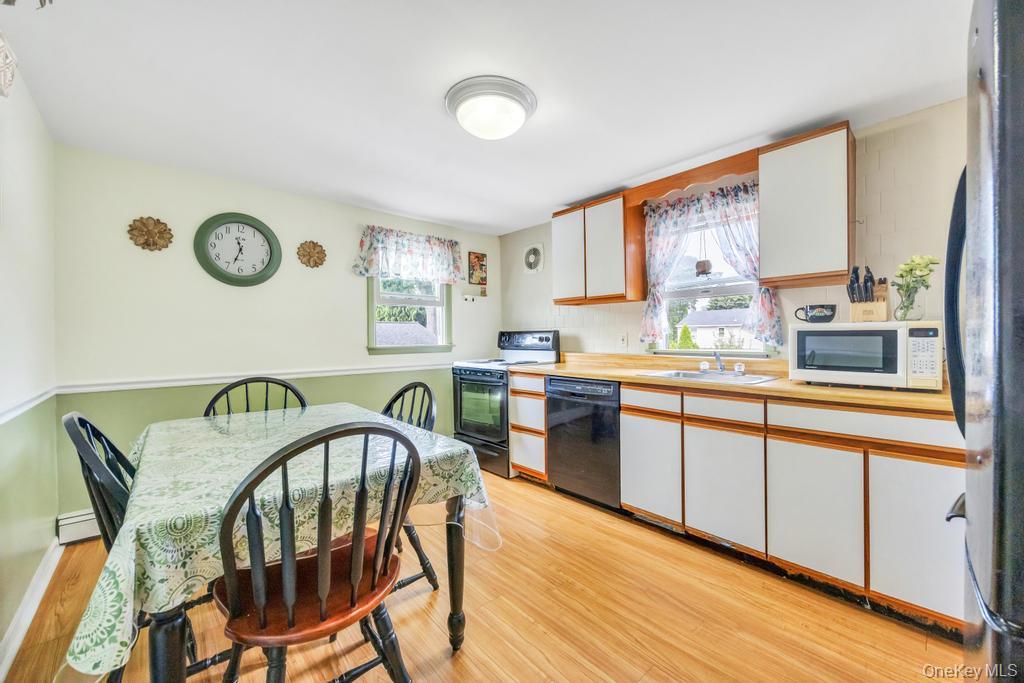 #11 photo, 124 E 12th Street, Huntington Station , NY 11746