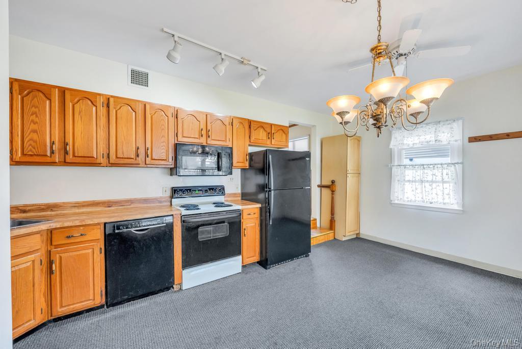 #15 photo, 124 E 12th Street, Huntington Station , NY 11746