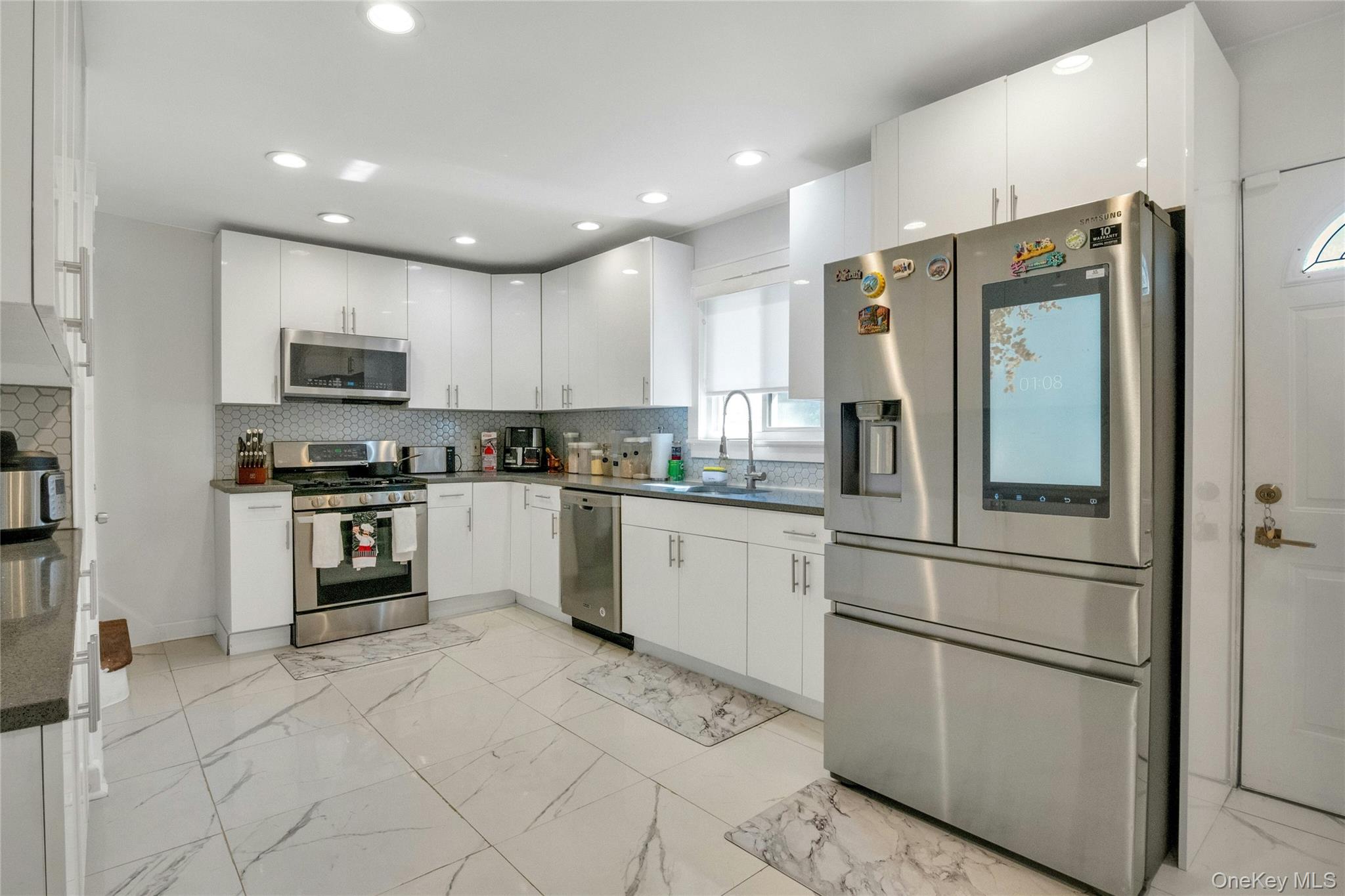 #12 photo, 290 E Sidney Avenue, Mount Vernon , NY 10553