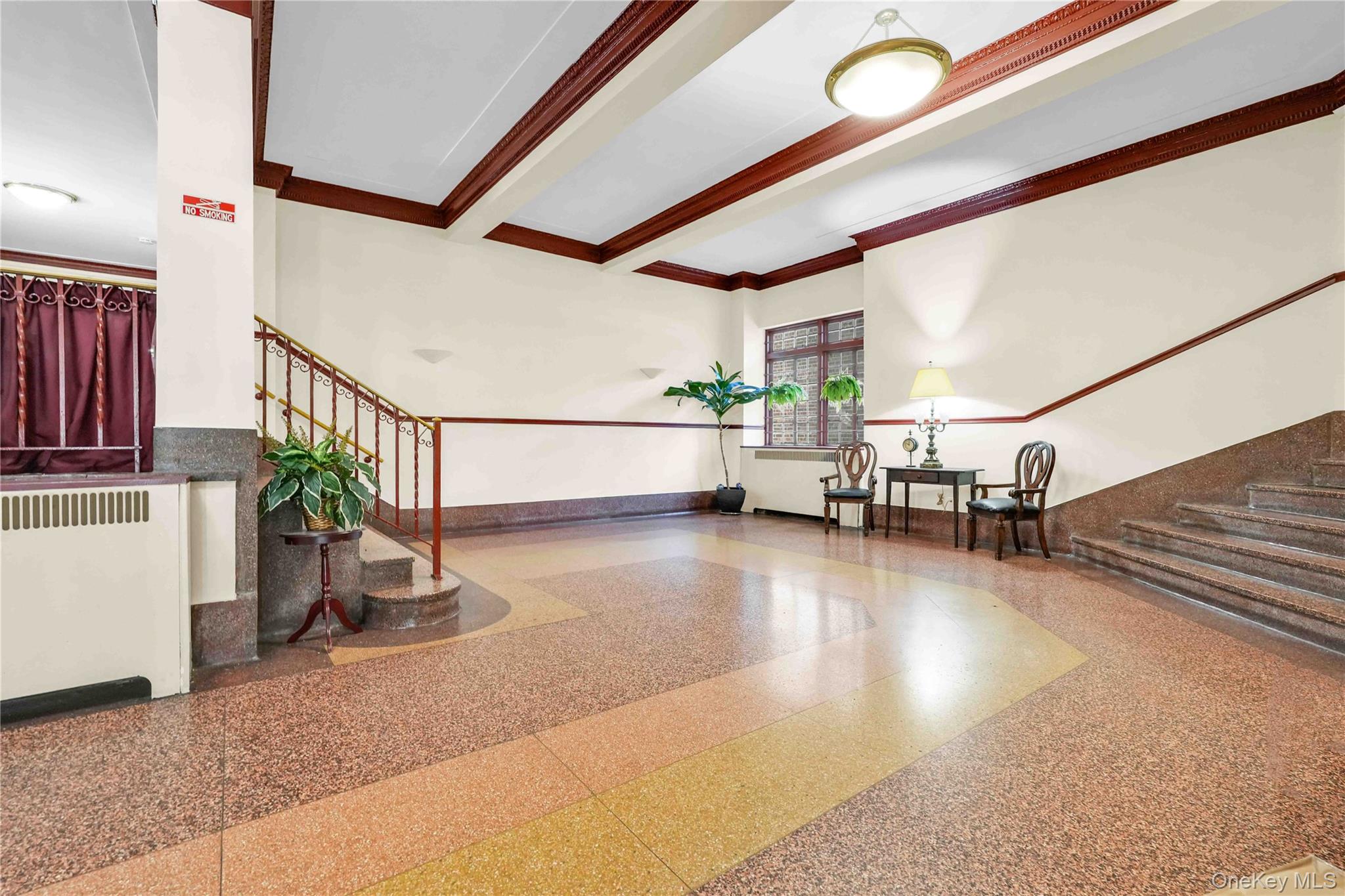 #9 photo, 30-83 Crescent Street, クイーンズ区 Astoria , NY 11102