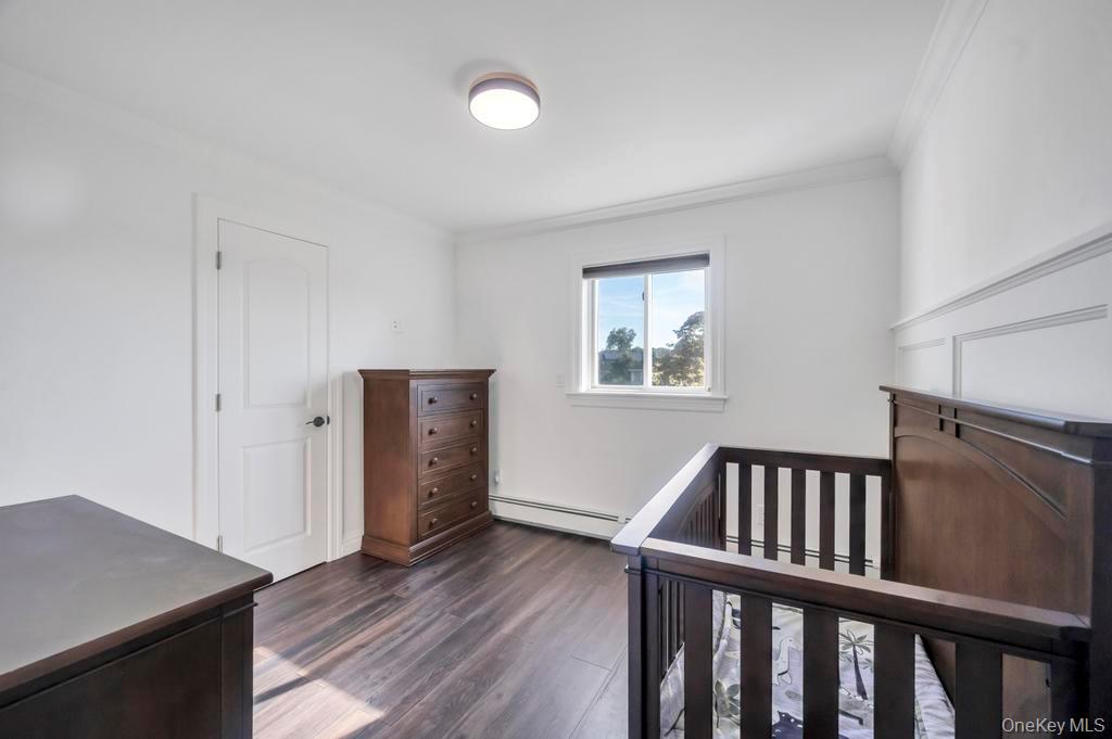 #15 photo, 2566 Hyacinth Street, Westbury , NY 11590