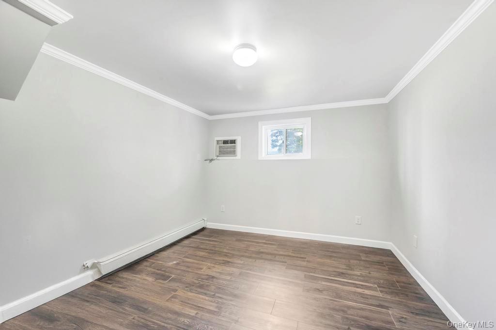 #17 photo, 2566 Hyacinth Street, Westbury , NY 11590