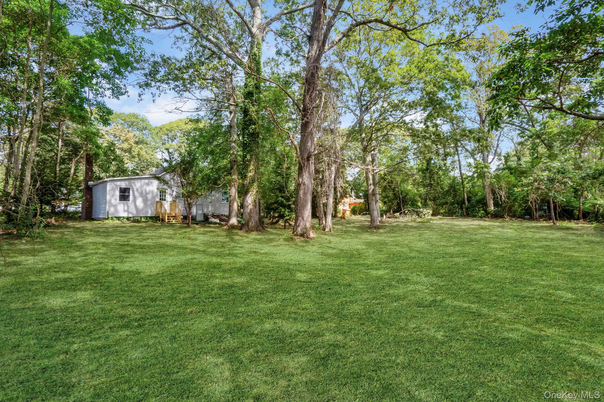 #18 photo, 36 Kensington Avenue, Selden , NY 11784