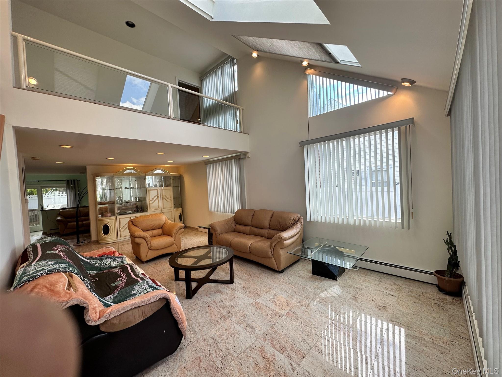 #3 photo, 1027 Windermere Road, Franklin Square , NY 11010