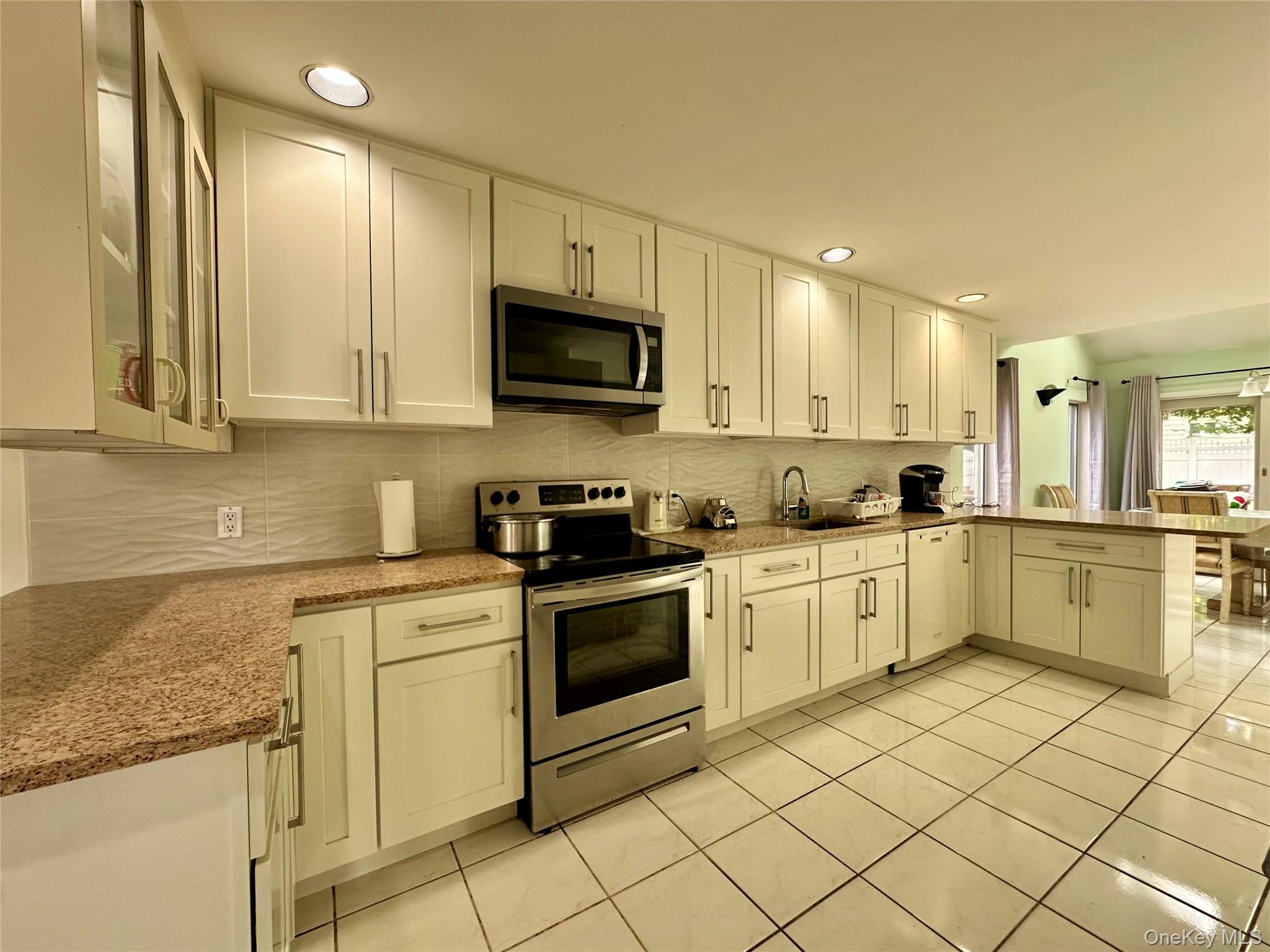 #4 photo, 1027 Windermere Road, Franklin Square , NY 11010