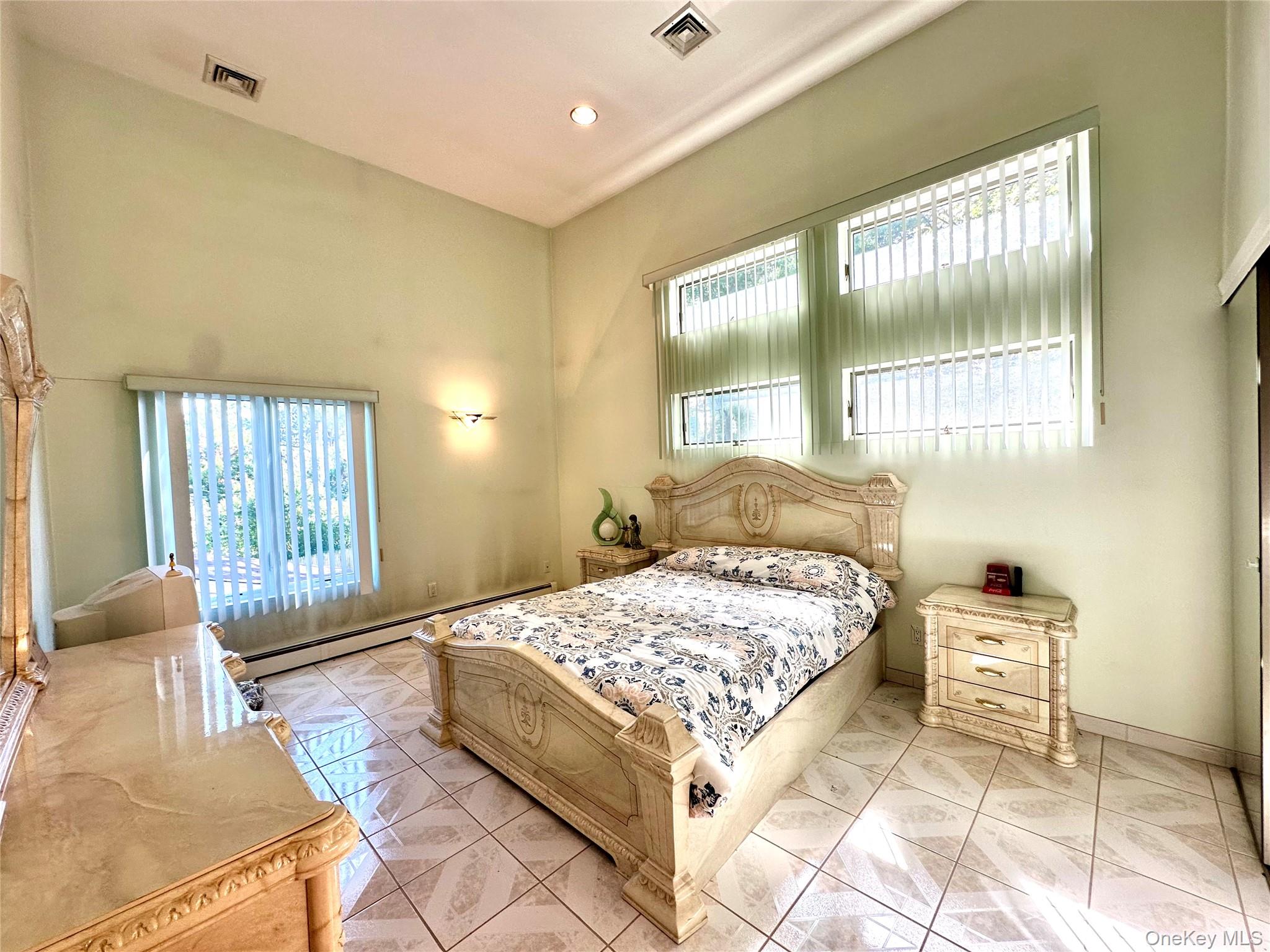 #8 photo, 1027 Windermere Road, Franklin Square , NY 11010